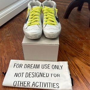 Golden Goose Mid-Star sneakers with laminated heel tab